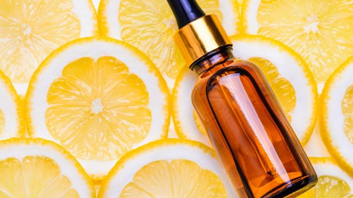 how does vitamin c work for your skin